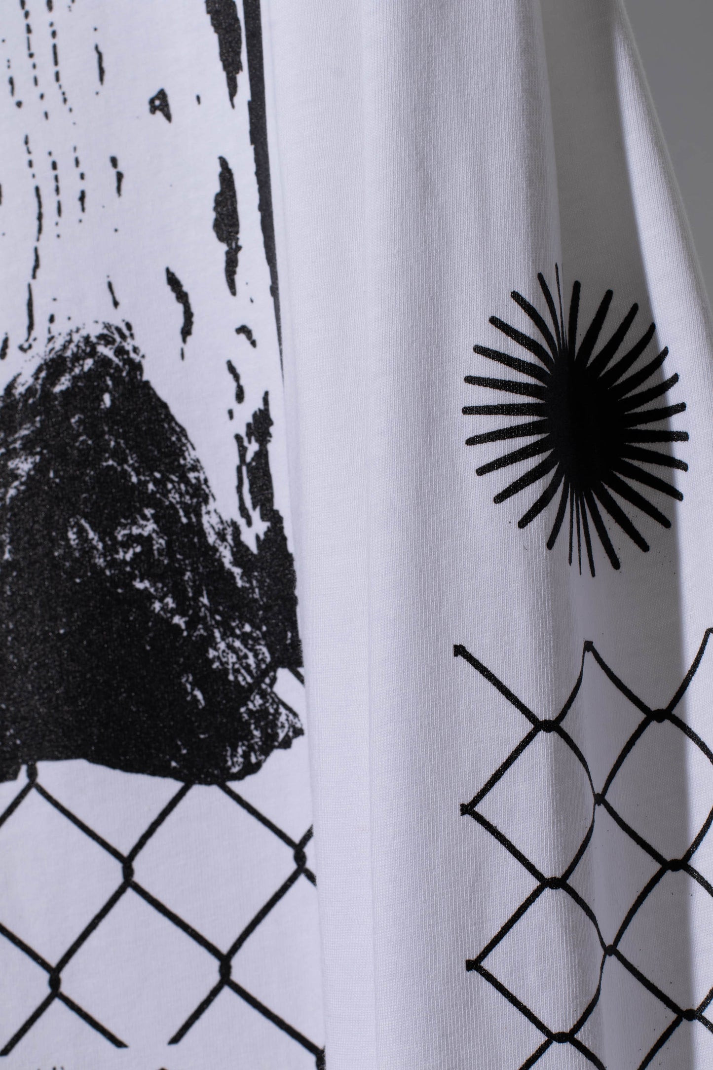 Gravel Beach – L/S Tee (White)