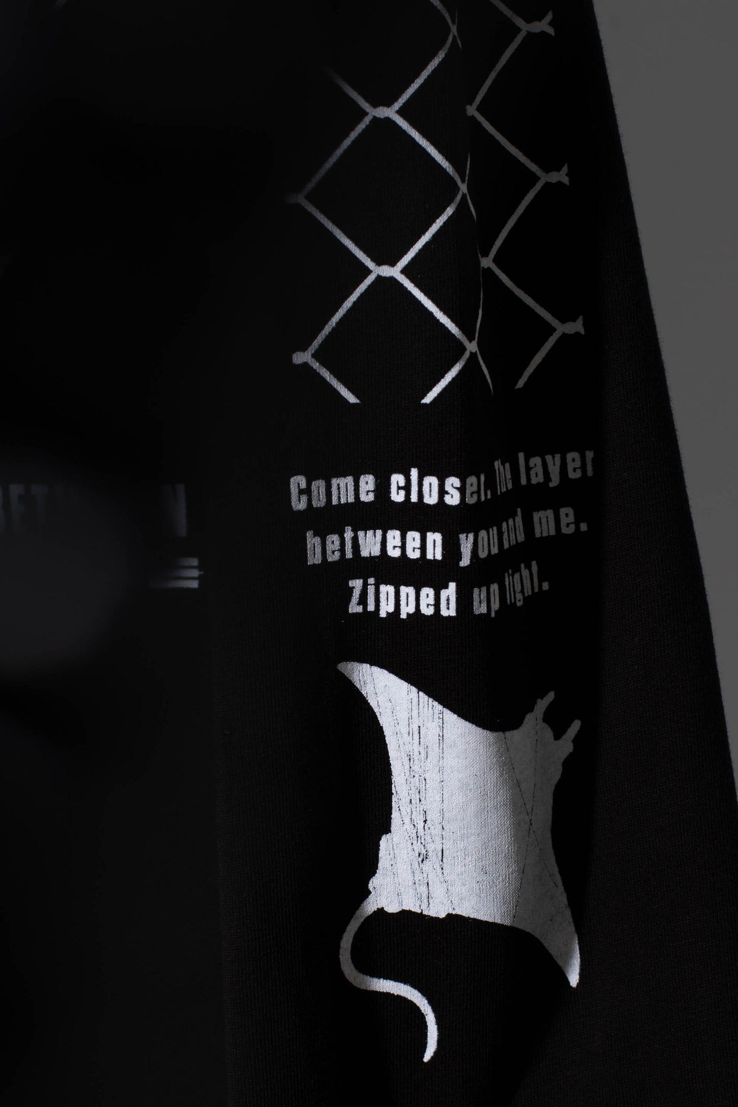 Gravel Beach – L/S Tee (Black)